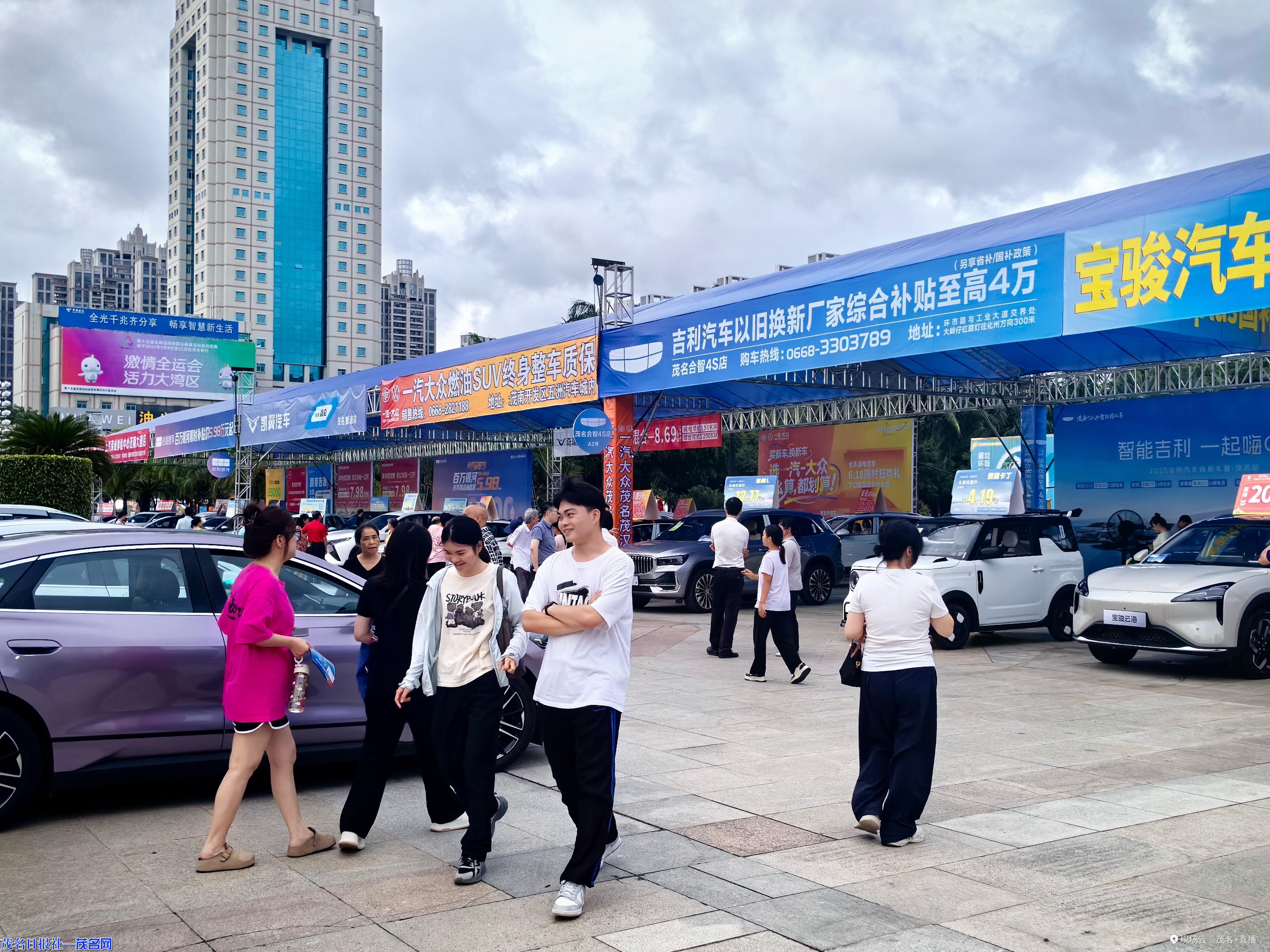 售出新车100多辆，销售额1000多万