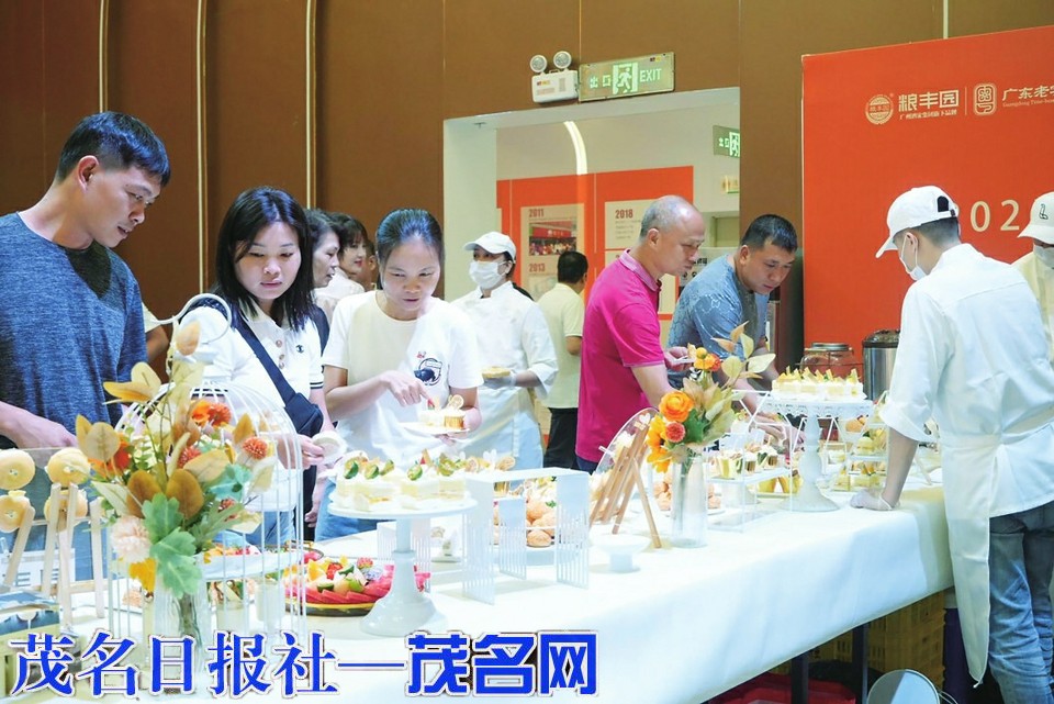 2025年粮丰园中秋月饼品鉴会举行