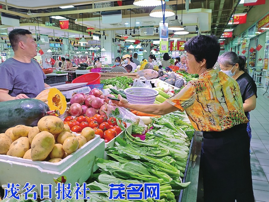 我市第三季度民生商品价格升降互现