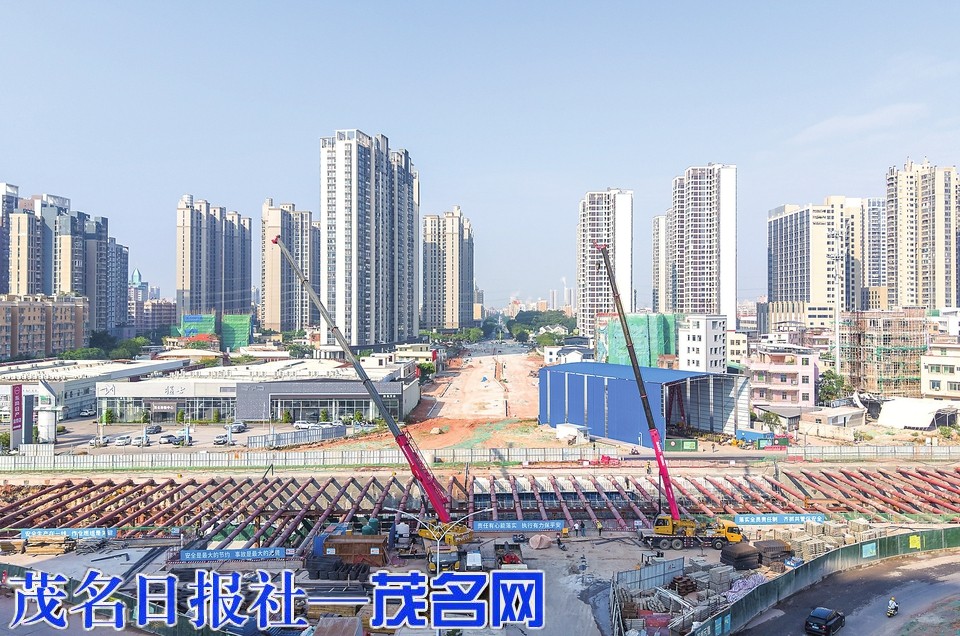 茂名大道加速邁向“無紅燈”時代