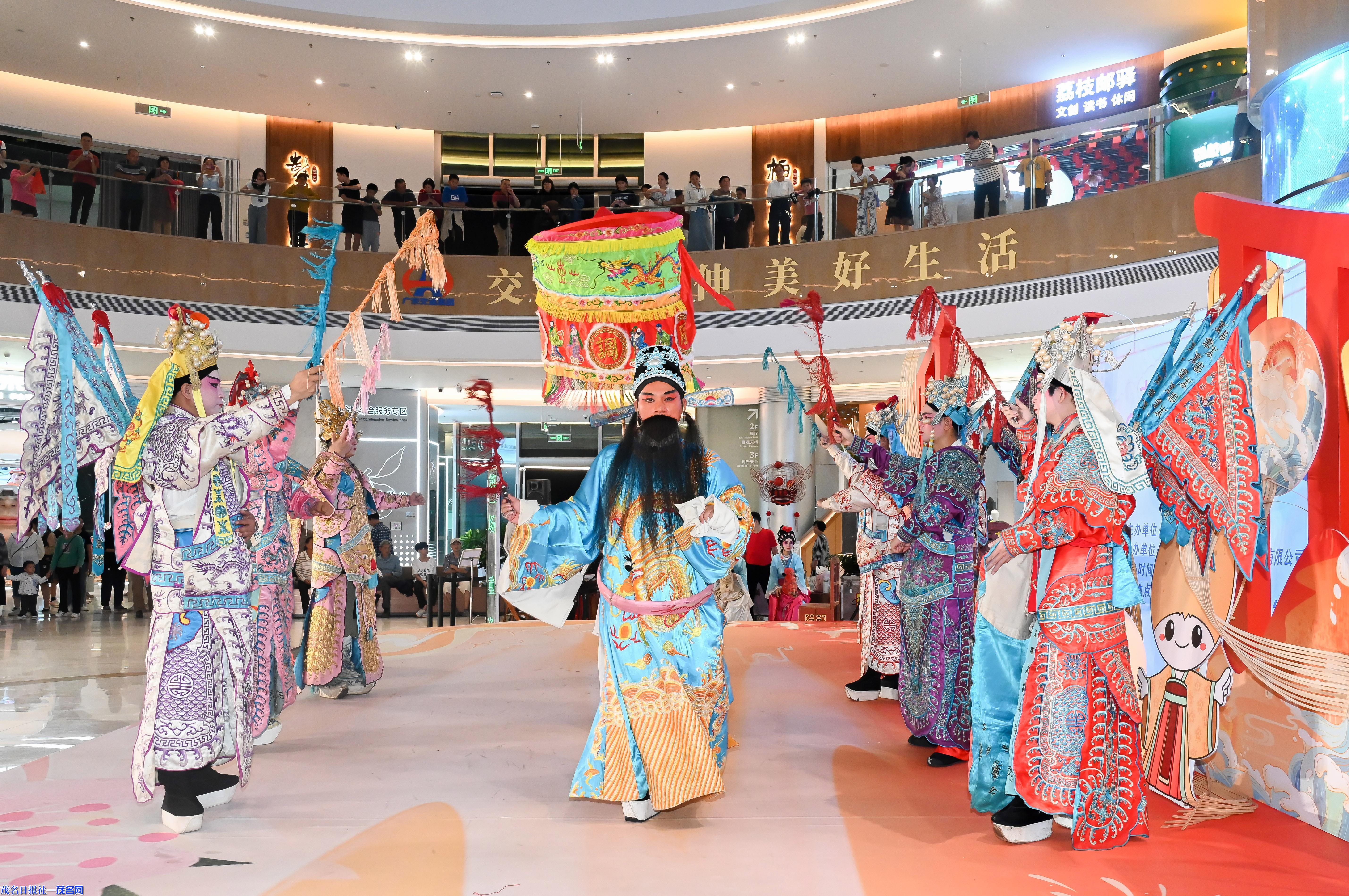 我市举办粤剧文化科普展演晚会