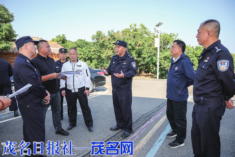 茂名公安全面部署第十一屆全民健身徒步活動主會場安保工作