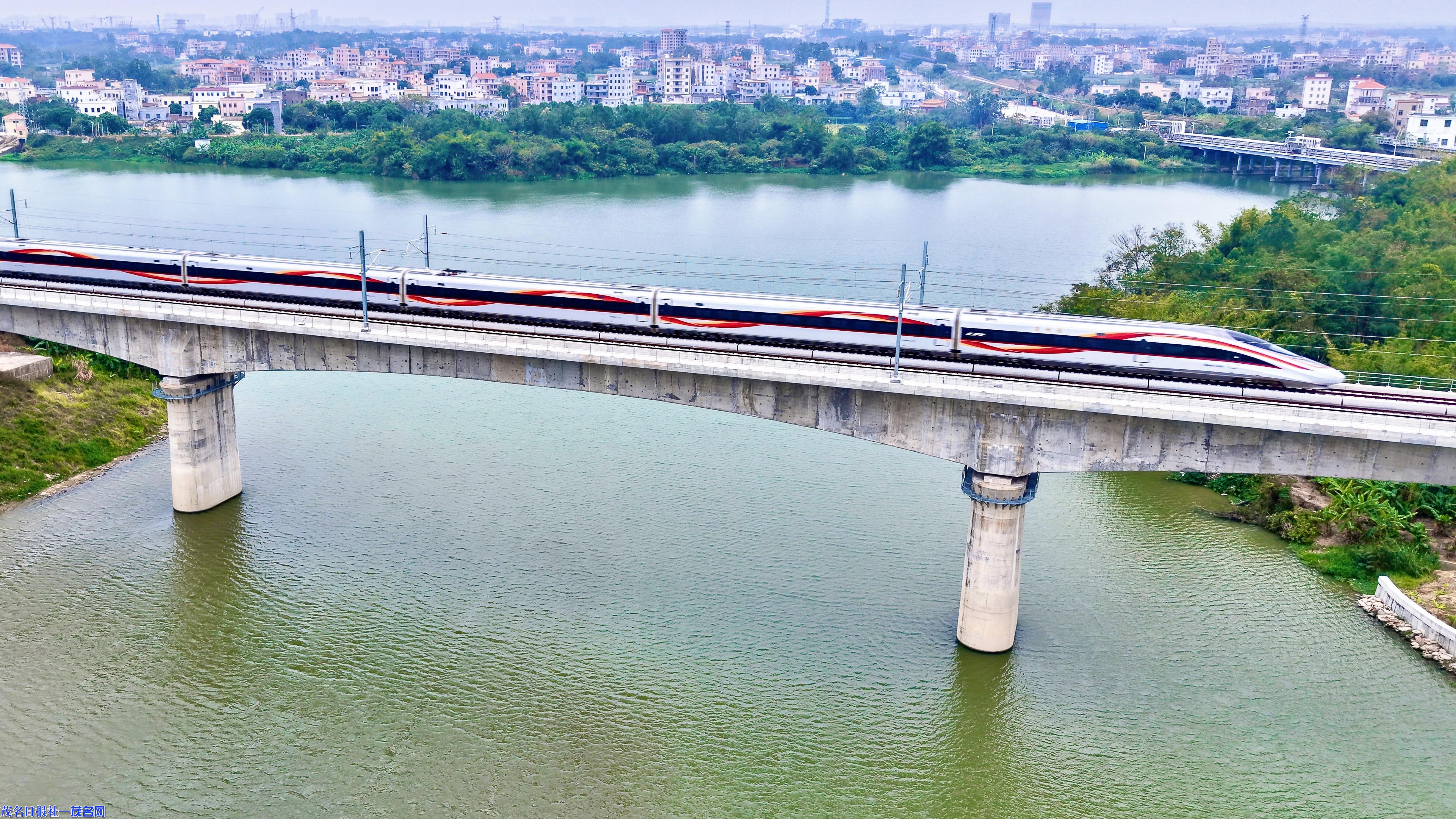 因速度共情 为发展共鸣