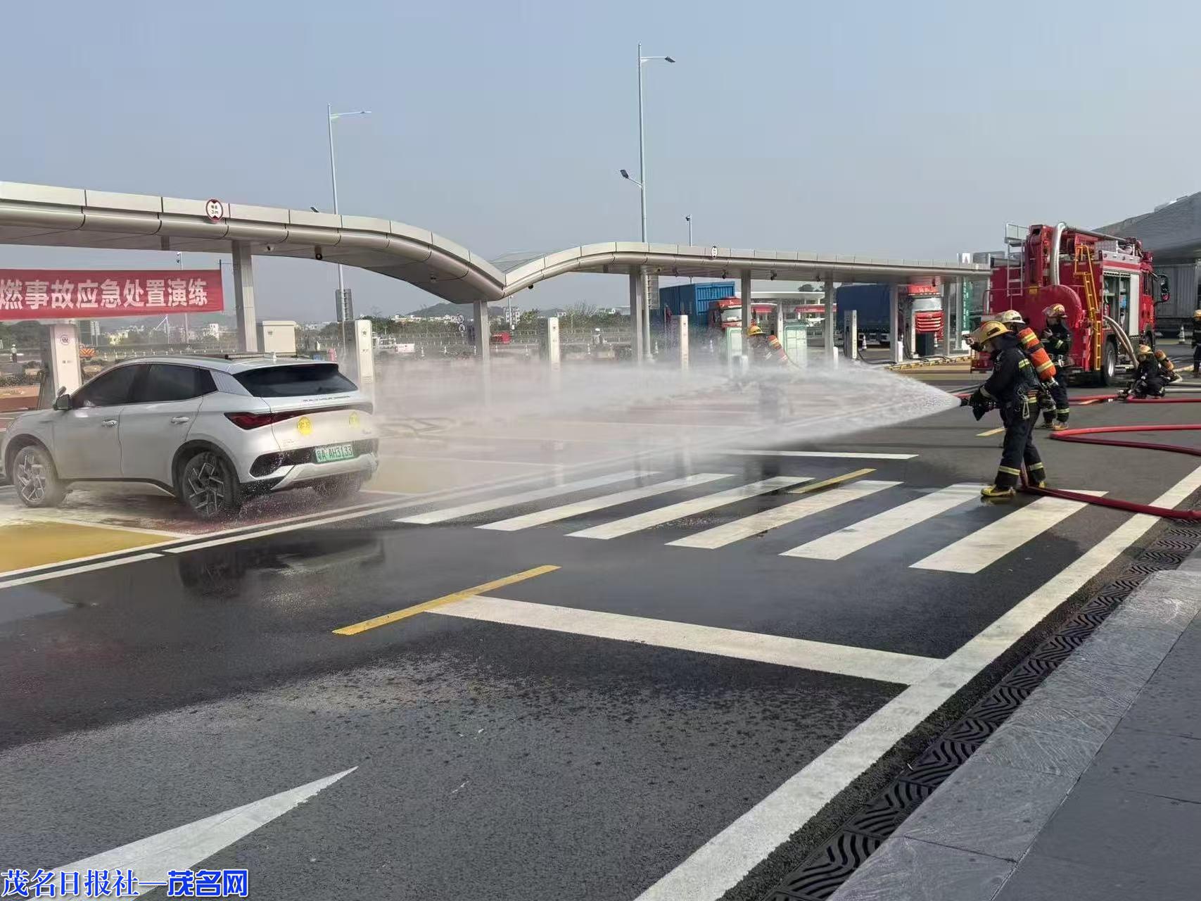 充电车辆突发自燃怎么办？