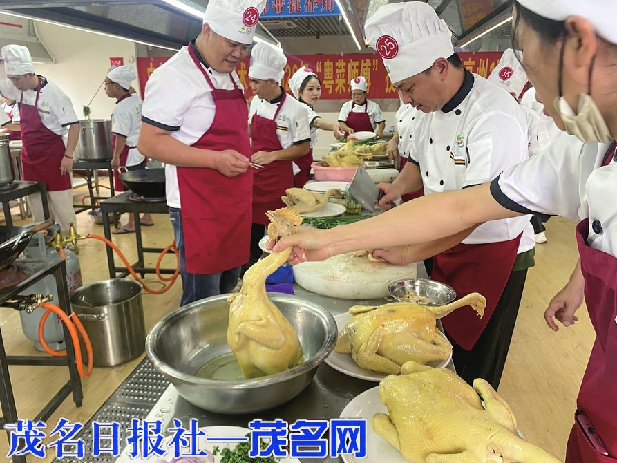 “粤菜师傅”技能等级培训助力就业创业 40名学员免费学厨艺