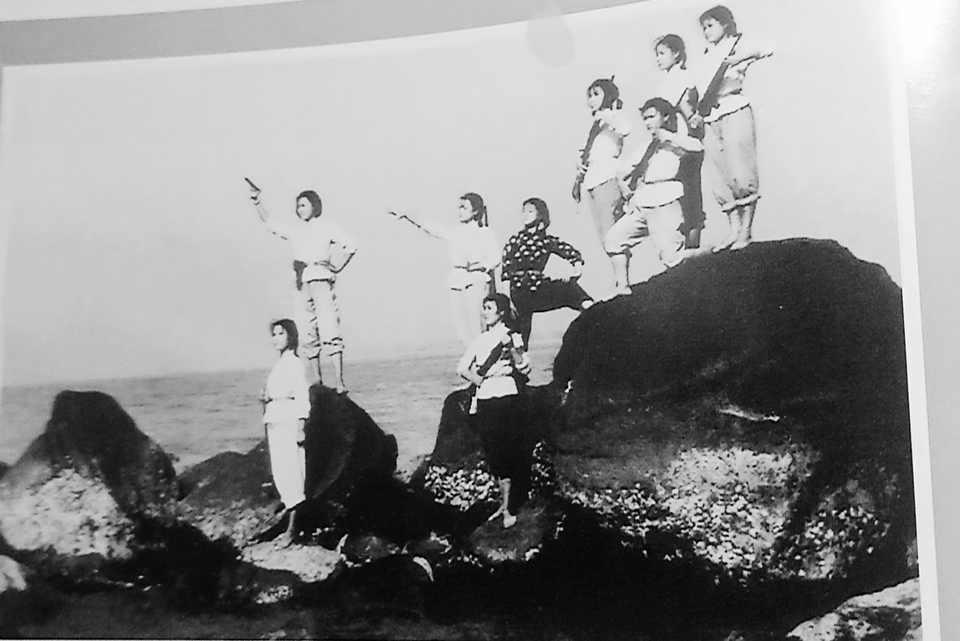 海边排练《海岛女民兵》