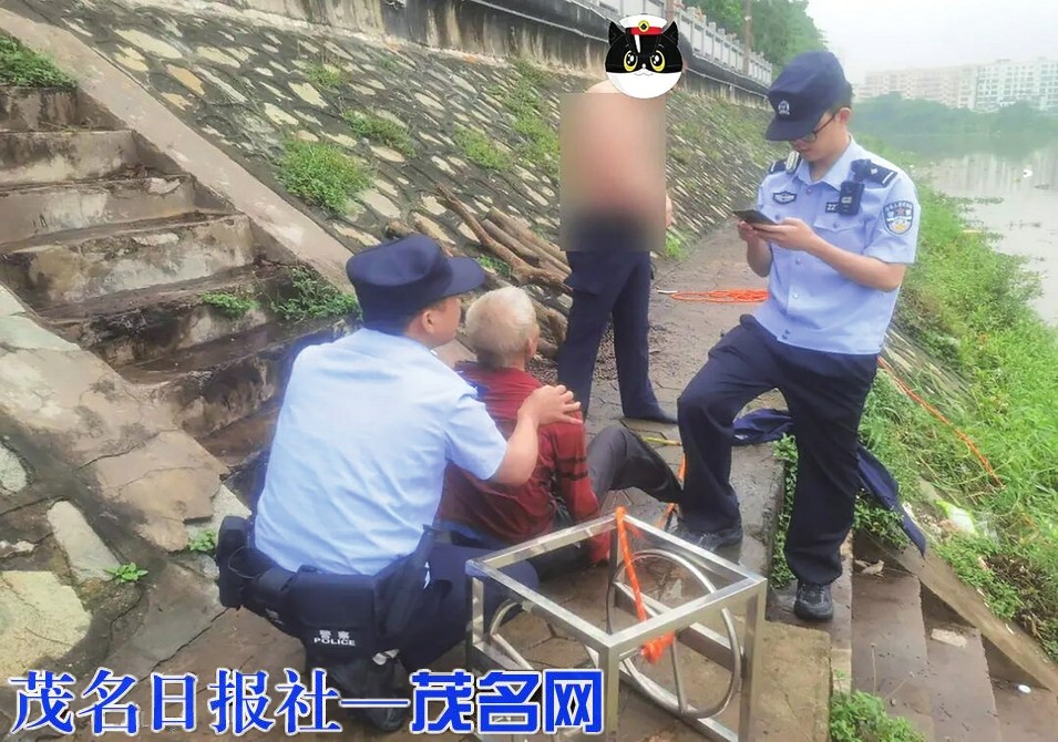 高州民警跳河紧急救援