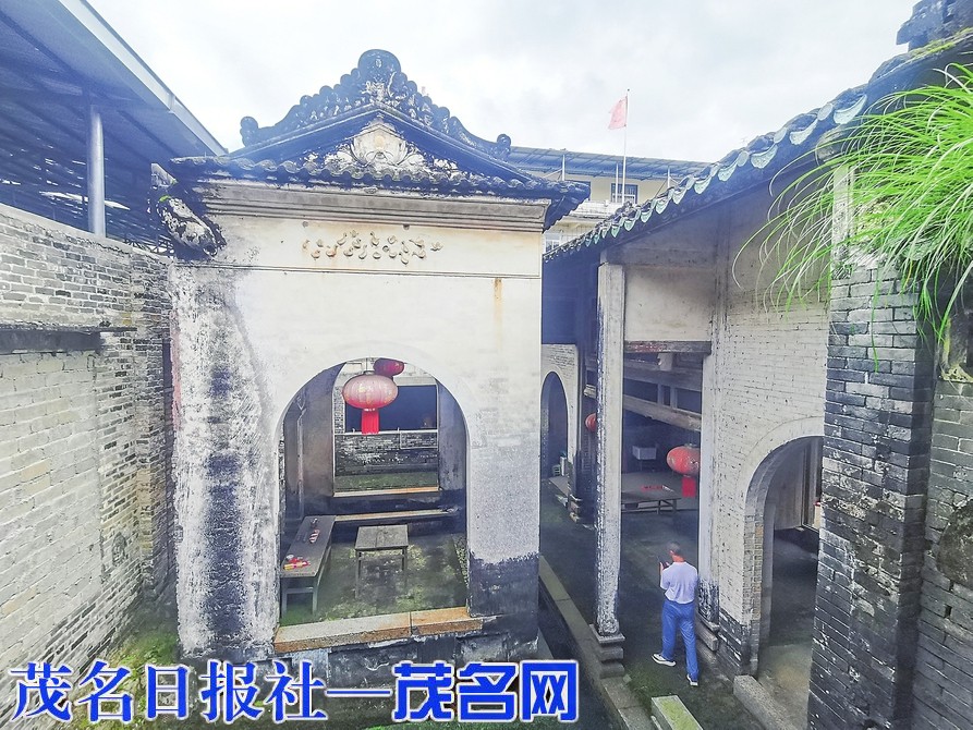 【走街串巷】信宜国道边有座百年“网红老宅”