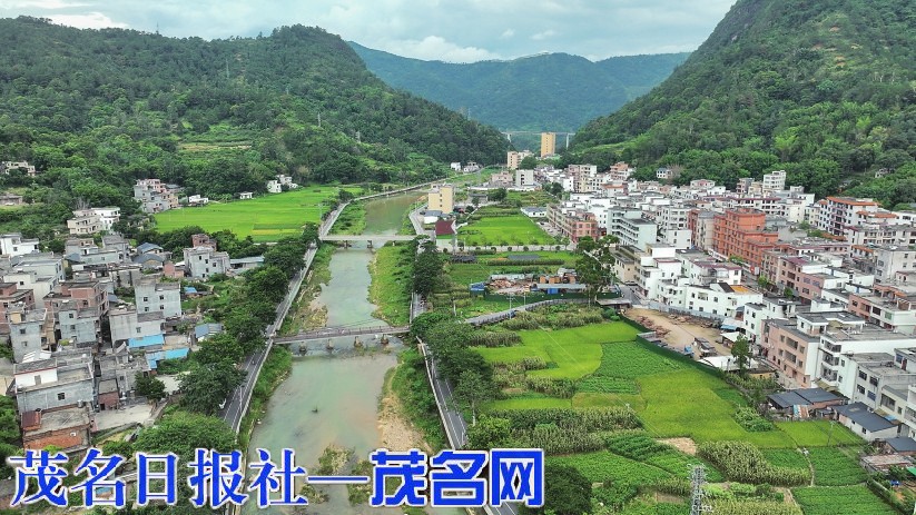 信宜平塘美丽圩镇品质提升项目竣工