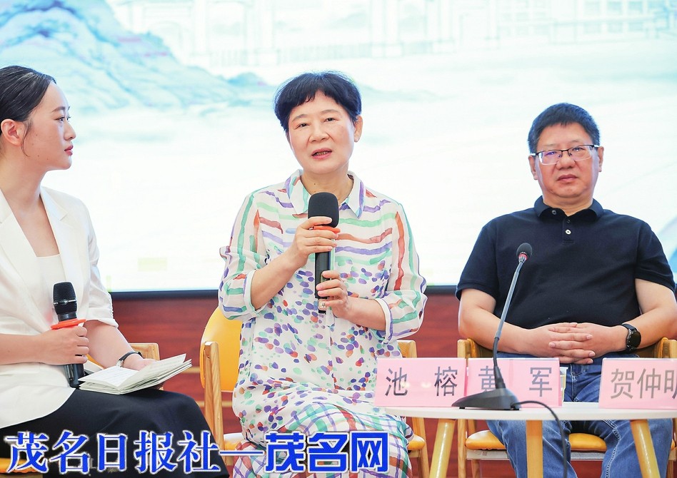 文学名家进校园 书香氤氲话《立春》