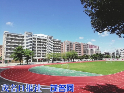 足球场。<br>