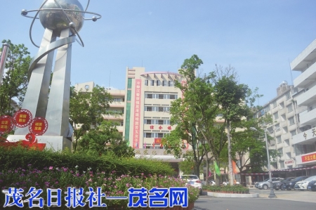 优美的综合楼。<br>