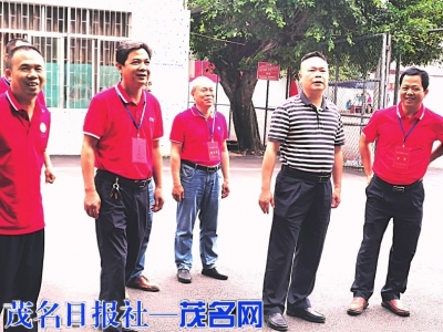 　　化州市委教育工委书记、教育局局长廖建诗，副局长严旭莅临化州六中指导工作。<br>