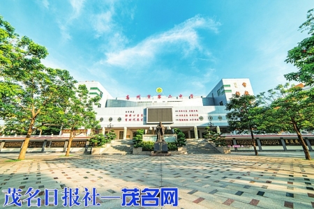 校孔子文化广场<br>