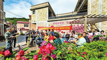 　　兴业县广大群众积极参与乡村振兴建设。<br>