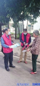 　　市民宗局组织干部职工深入包联社区开展文明劝导专项行动。<br>