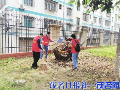 　　市水投集团组织志愿者到人民南、文明南、雅园职工宿舍区开展文明劝导专项行动。<br>