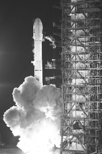 　　9月9日19时50分，我国在西昌卫星发射中心用长征三号乙运载火箭，成功将中星9B卫星发射升空。卫星顺利进入预定轨道，发射任务获得圆满成功。 新华社发（陈建勇摄）<br>