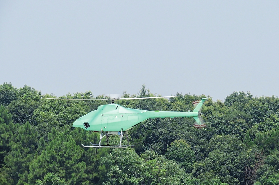 ar500cj舰载无人直升机成功首飞