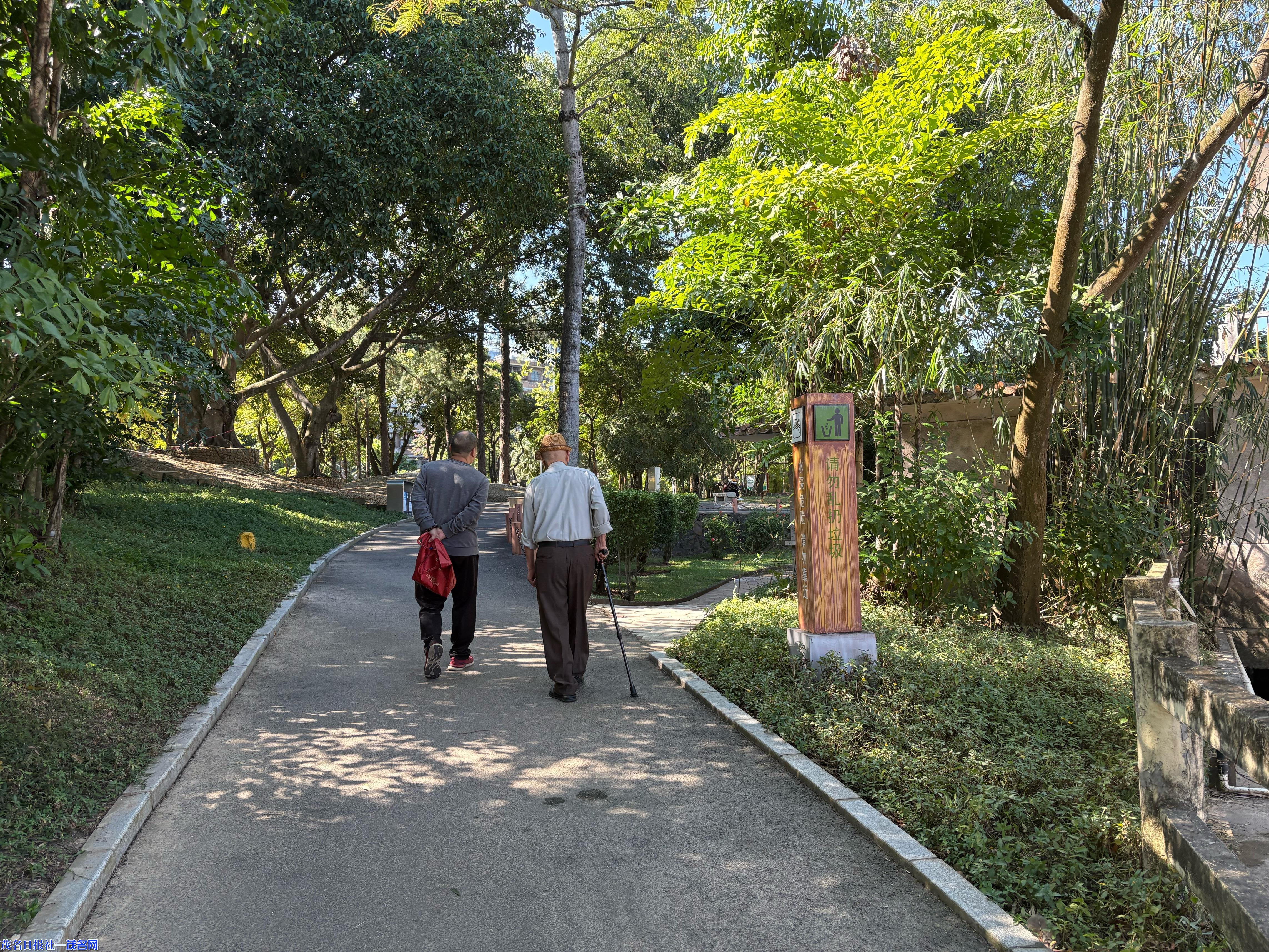 0941134082207027.jpg 4.jpg