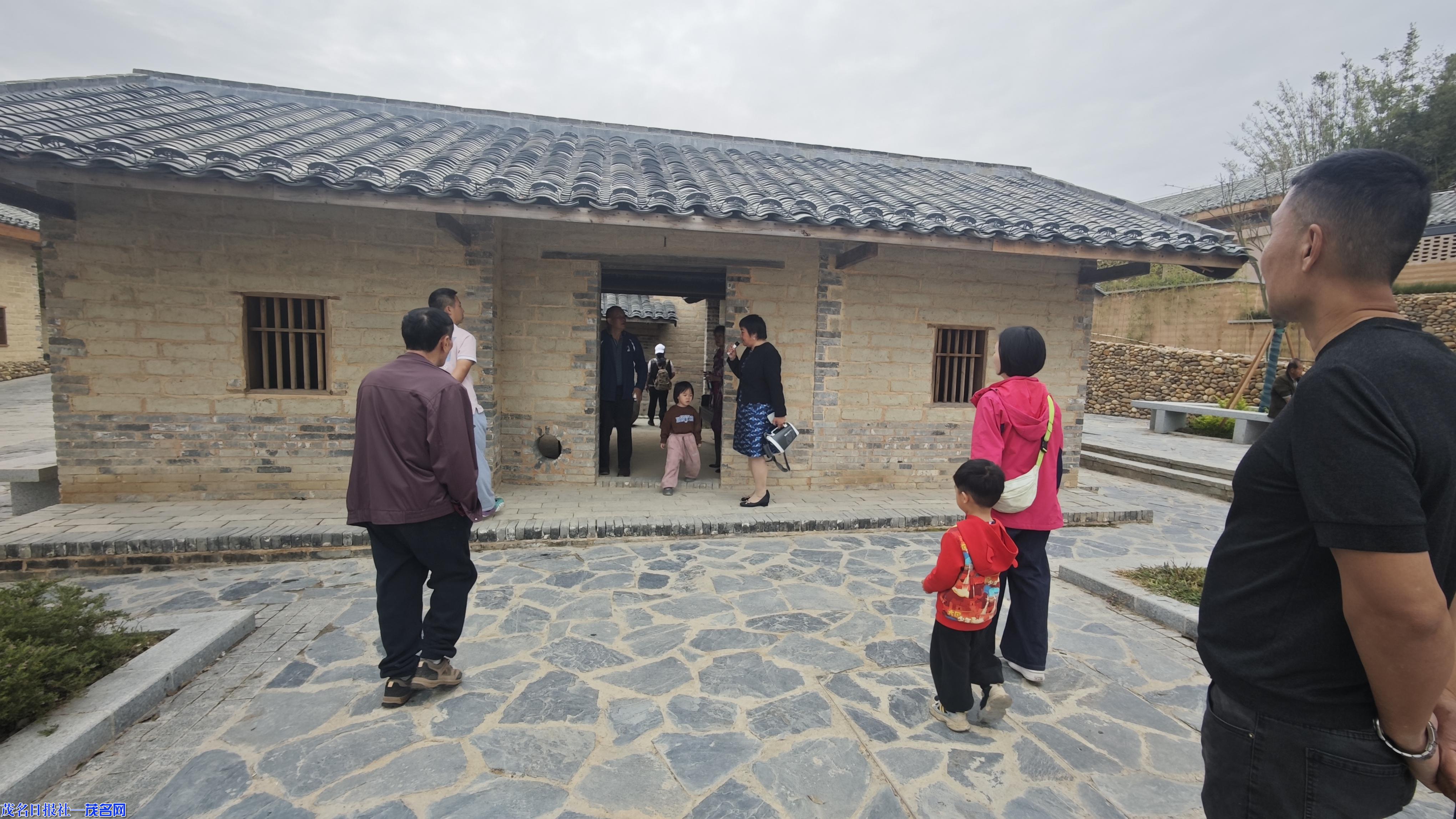 1334583821544979.jpg 2.jpg